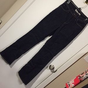 Levi’s Perfectly Slimming Bootcut jeans